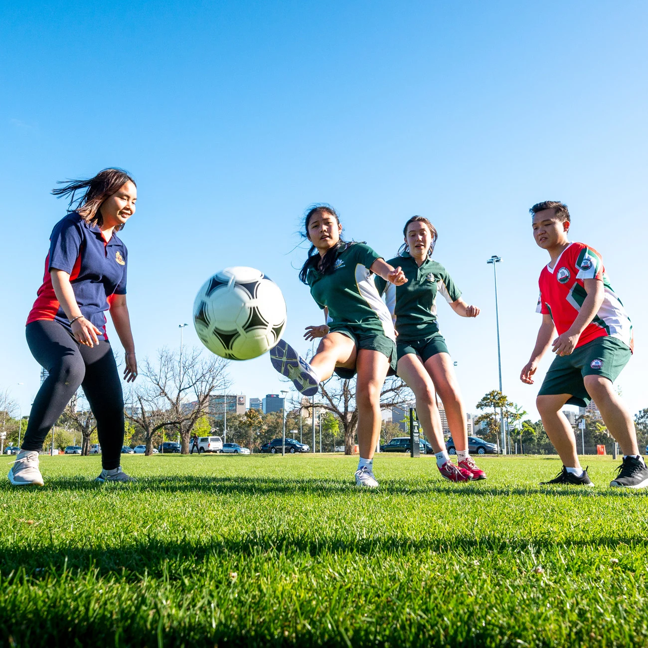 显得不够稳 显得不够稳